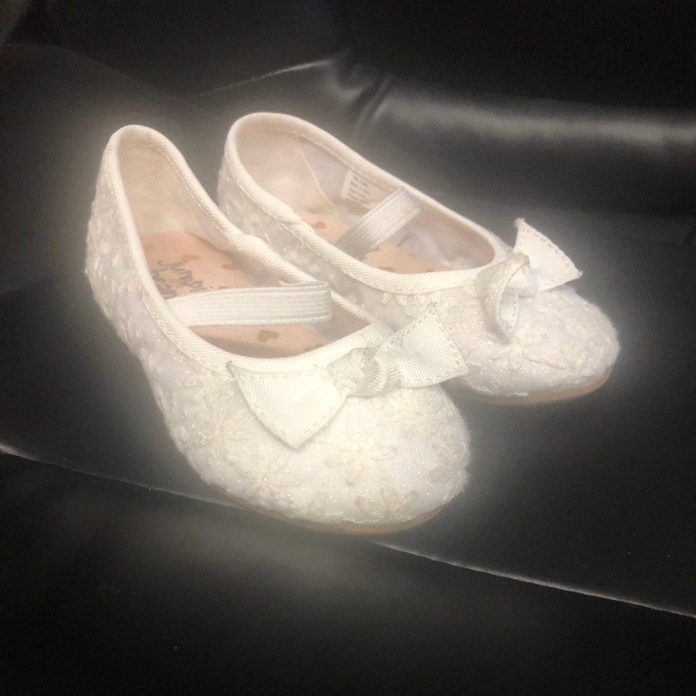 Toddler white lace dress shoes